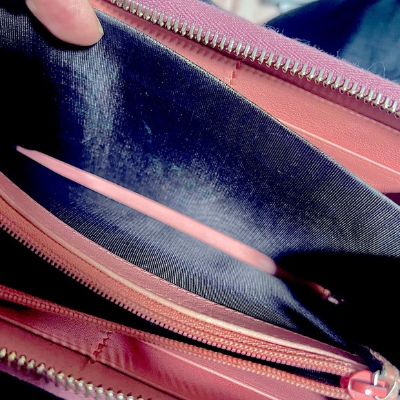 GUCCI Vintage Authentic Microguccdssima Leather Continental Wallet Price Firm! - Picture 7 of 16